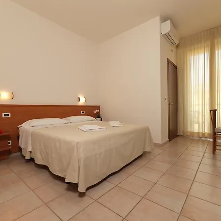 Florence 3* Marotta