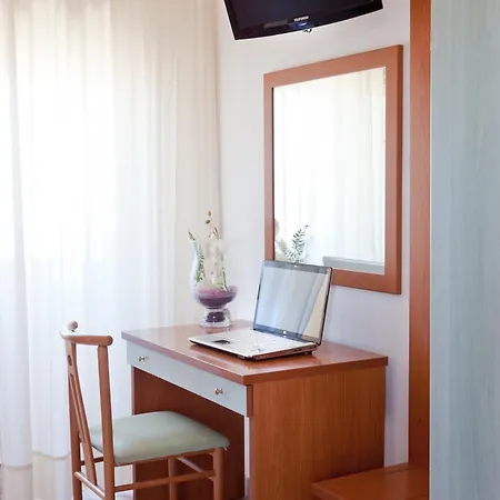 Hotel Florence Marotta